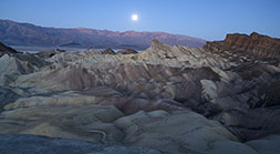 Moon over Manly Beacon